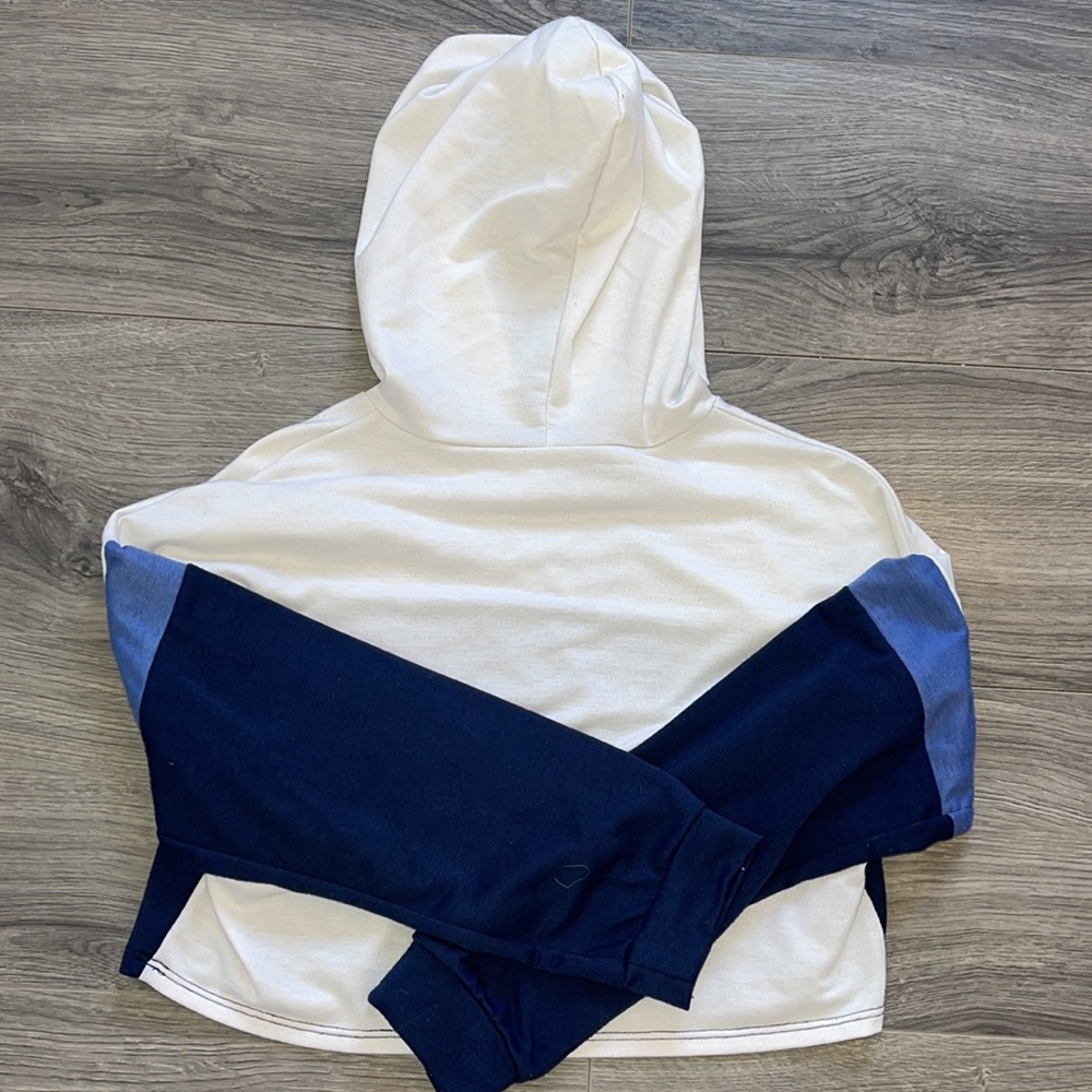 Medium Fashion Nova cropped top & pants set - Picture 9 of 11